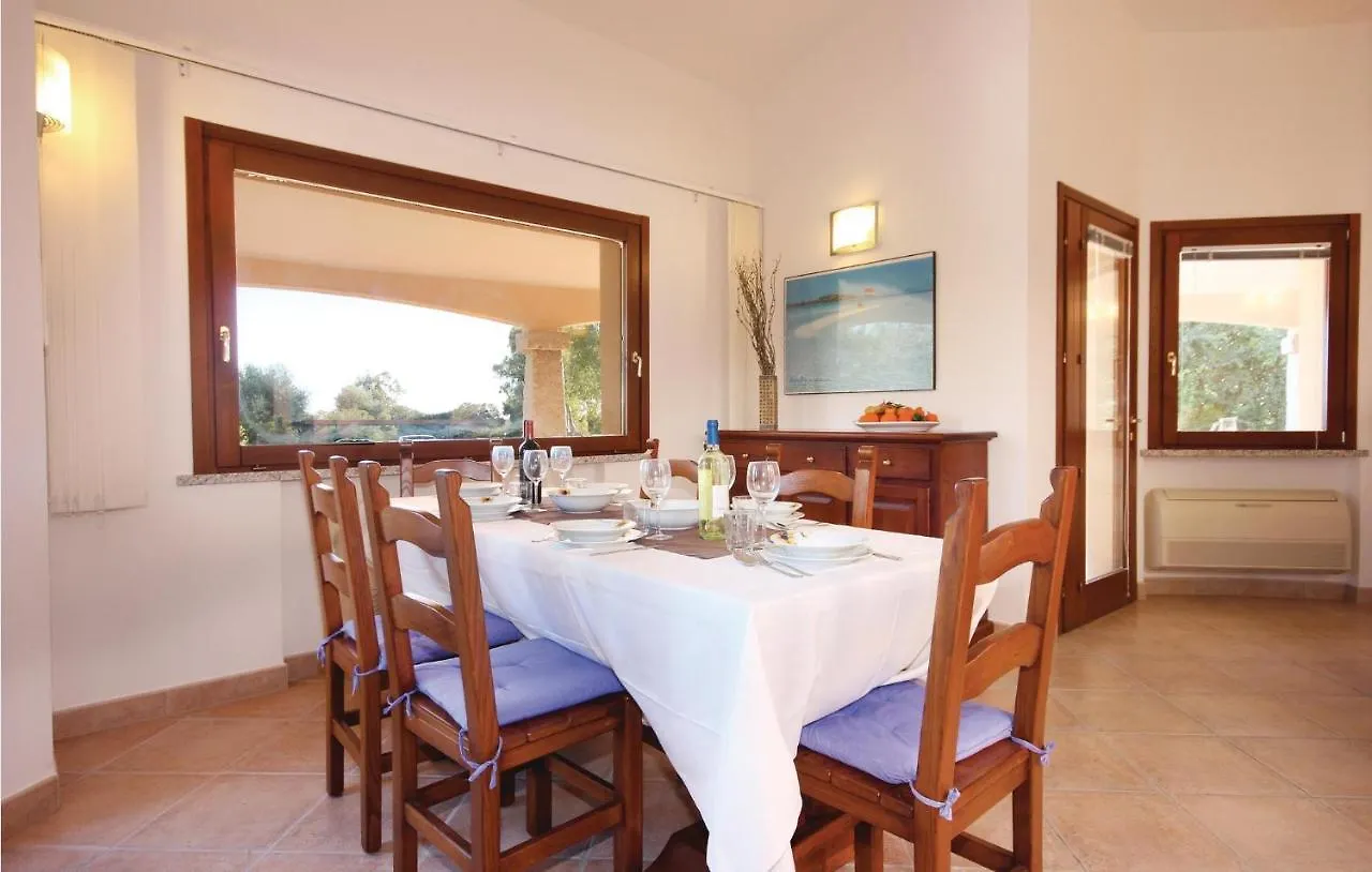 Cozy Home In Costa Rei -Ca- With Wifi Monte Nai