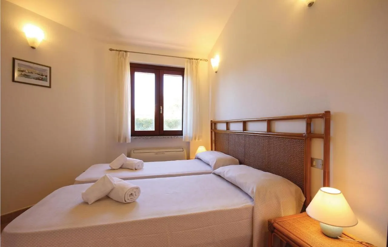 Сasa de vacaciones Cozy Home In Costa Rei -Ca- With Wifi Monte Nai